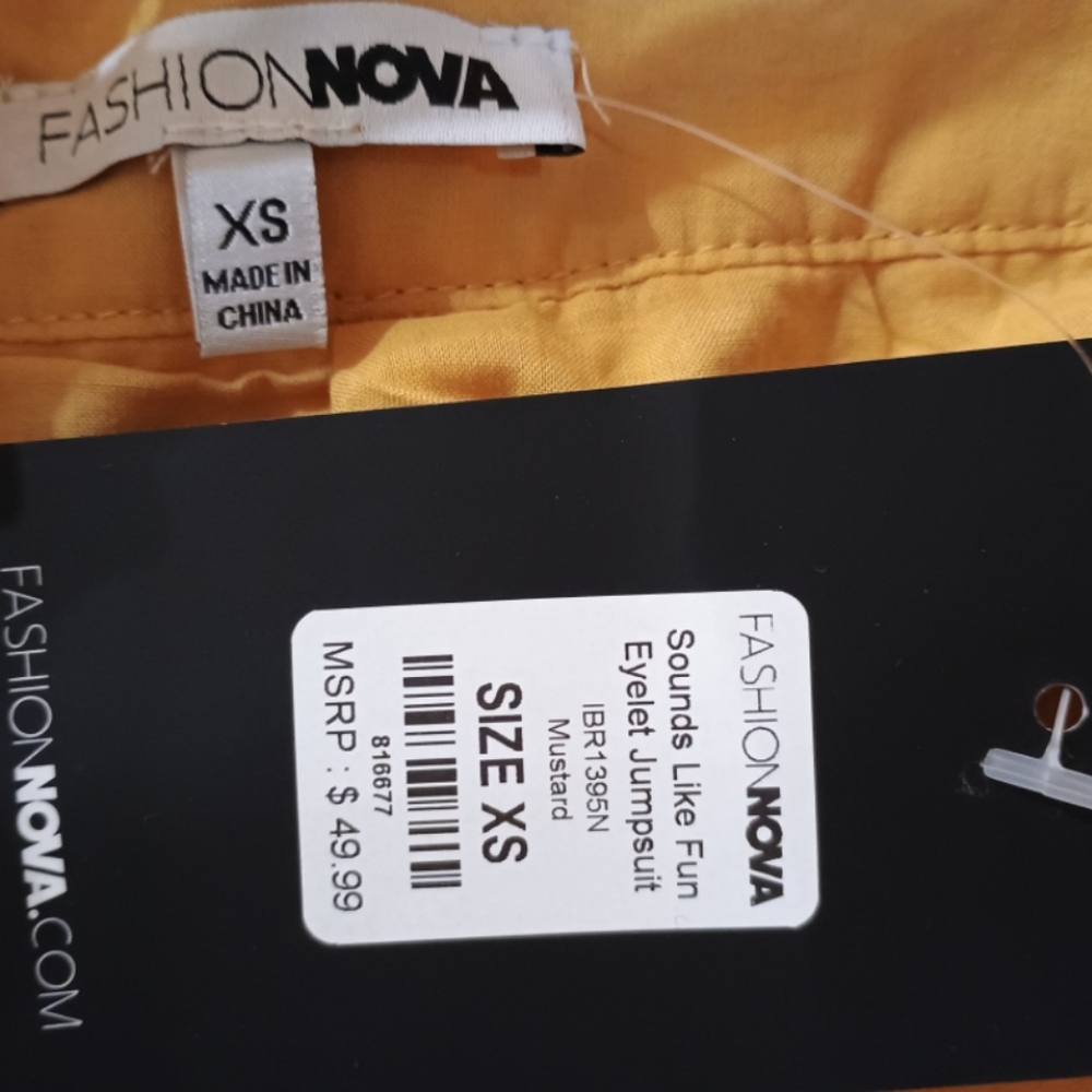 Fashion Nova Peach Eyelet Ruffle-Strap Wide-Leg Jumpsuit NWT - Picture 3 of 5